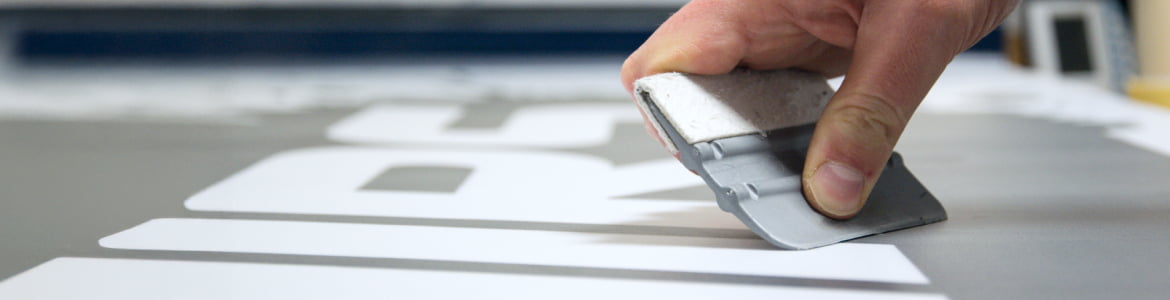 내부사인물 배경 이미지